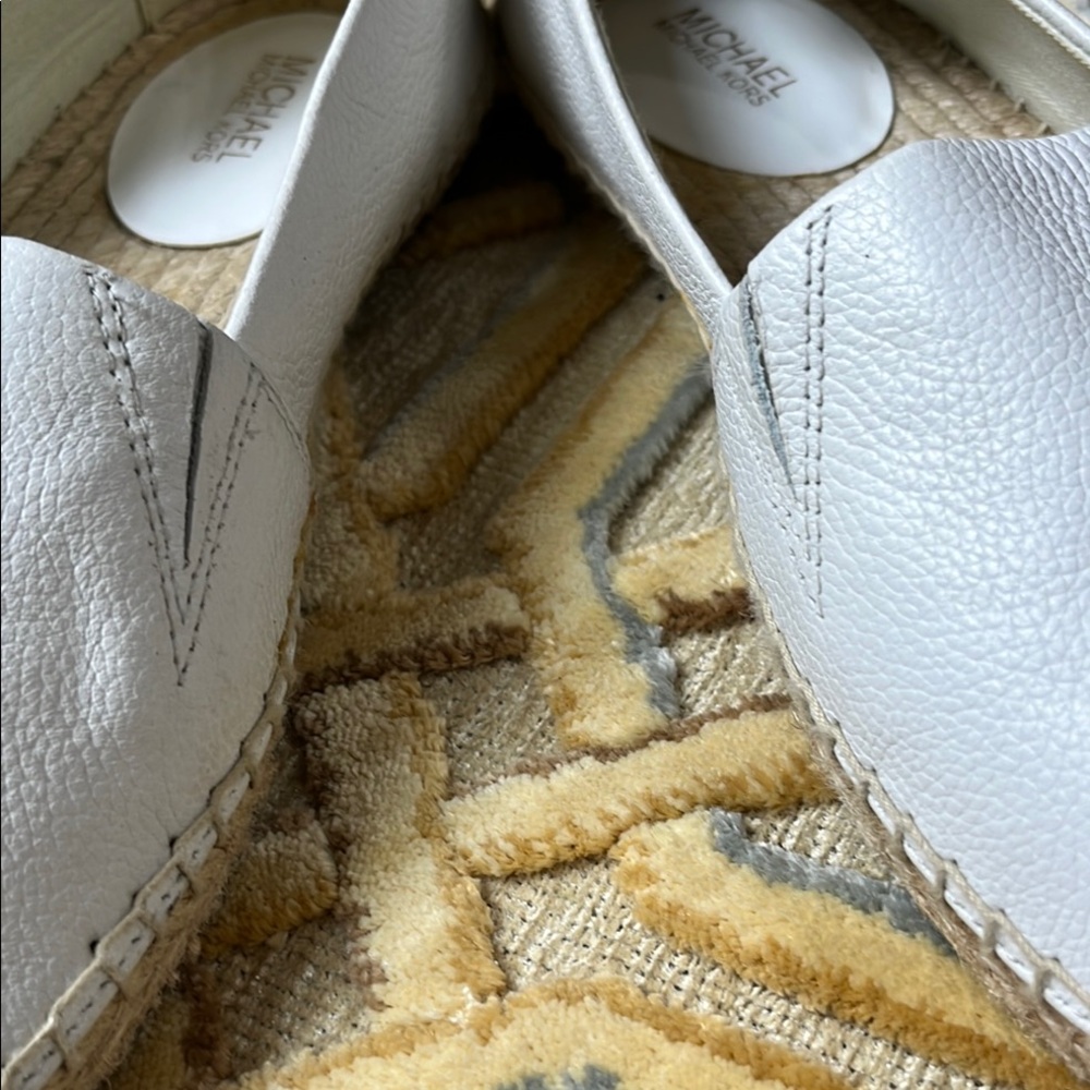 Michael Kors White Kendrick Espadrille Flats NWOT - Picture 13 of 13